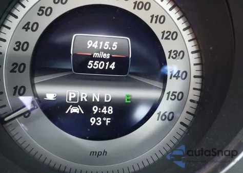 2013 Mercedes-Benz C 250 z USA, uszkodzony, nr VIN WDDGJ4HB0DG045452